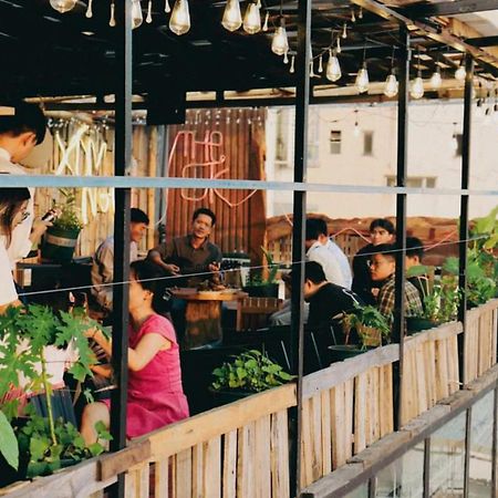The Gk House Hostel, Ecolliving, Central City, Natural Wooden, Chill View Rooftop, Restaurant And Cocktail Bar Ciudad Ho Chi Minh  Exterior foto
