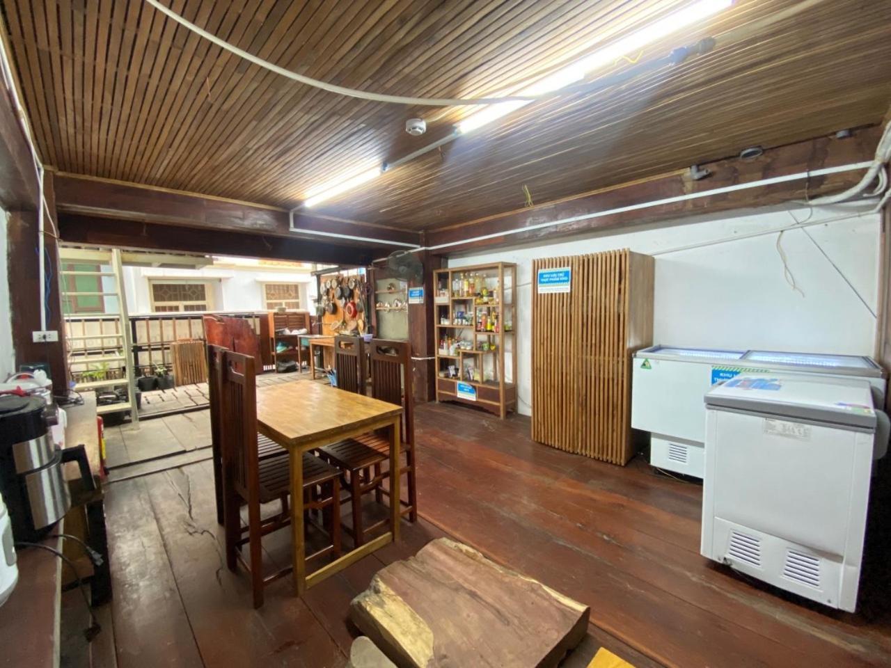 The Gk House Hostel, Ecolliving, Central City, Natural Wooden, Chill View Rooftop, Restaurant And Cocktail Bar Ciudad Ho Chi Minh  Exterior foto