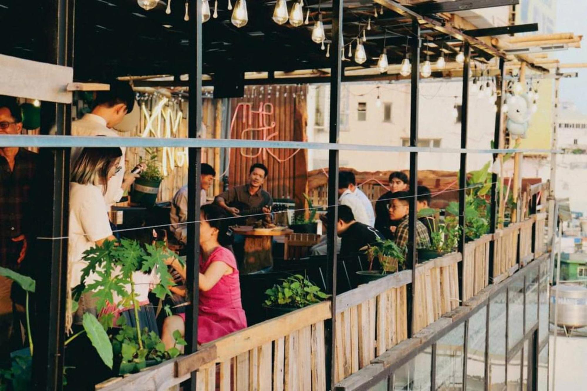 The Gk House Hostel, Ecolliving, Central City, Natural Wooden, Chill View Rooftop, Restaurant And Cocktail Bar Ciudad Ho Chi Minh  Exterior foto